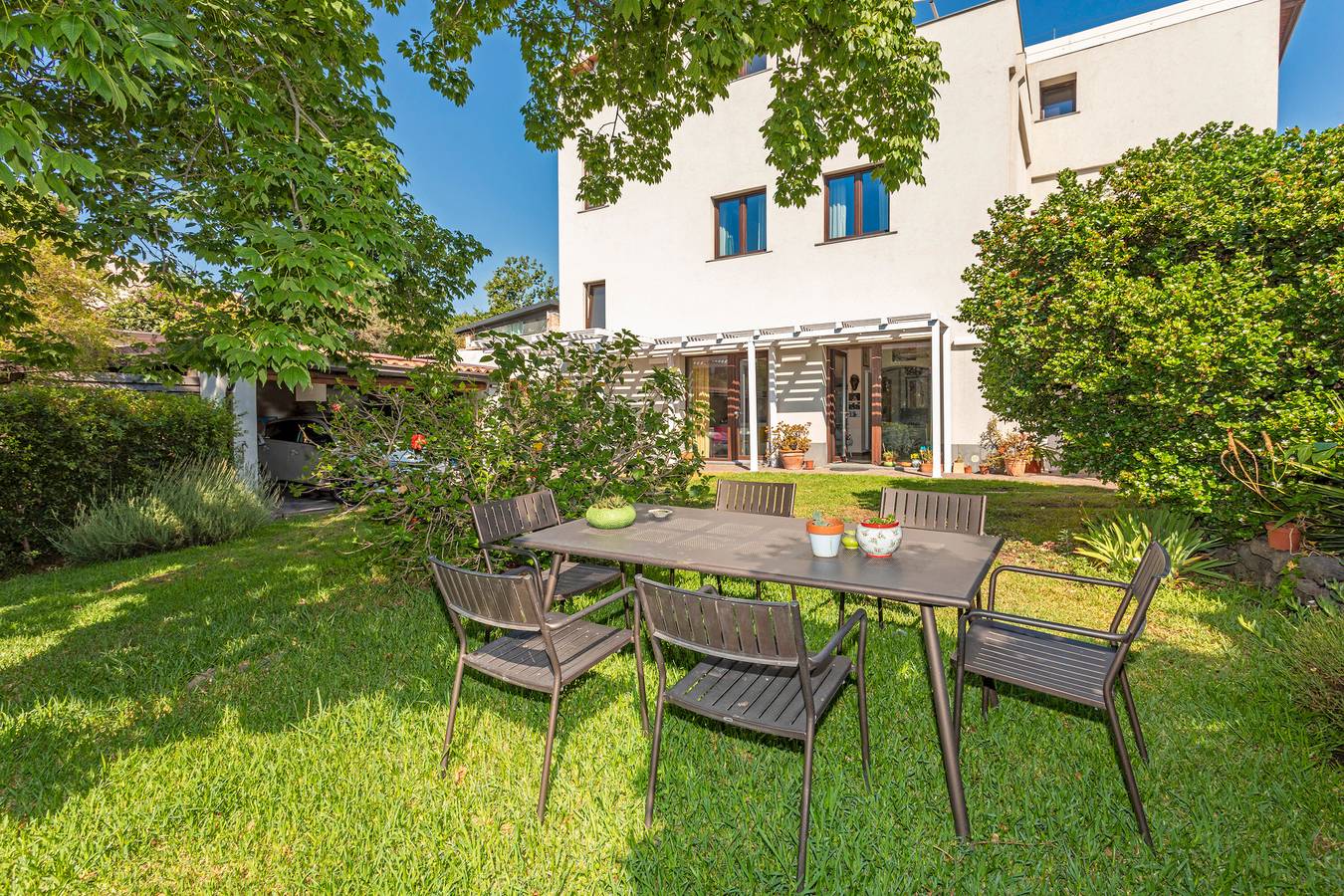 Apartamento entero, Apartamento vacacional 'A Casa Nostra' con terraza, jardín compartido y Wi-Fi in Catania, Provincia de Catania