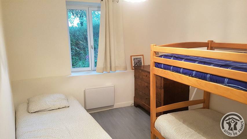 Gîte pour 5 personnes, avec jardin dans Rhône - 4