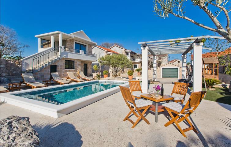 Ferienhaus für 6 Personen, mit Terrasse, mit Haustier auf Hvar