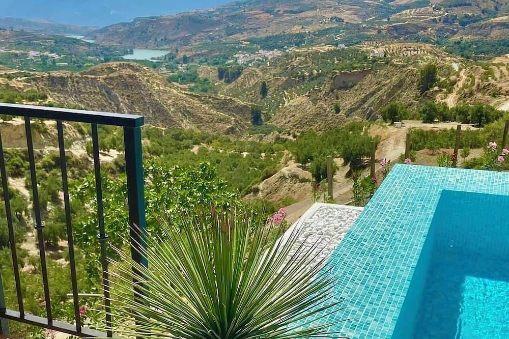 Villa rural tradicional con fantásticas vistas y gran piscina privada in El Valle, Provincia de Granada