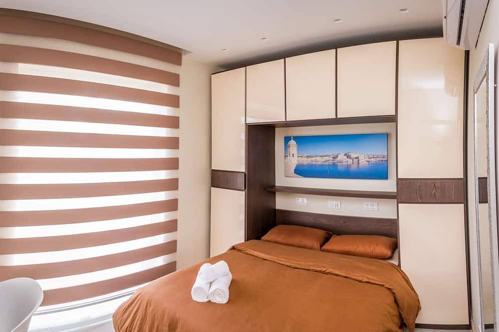 Entire apartment, Brand new luxurious sea front apartment in Xghajra, Malta Island