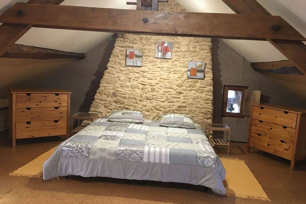 Maison avec piscine privée chauffée, Périgord noir in La Chapelle-Aubareil, Périgord Noir