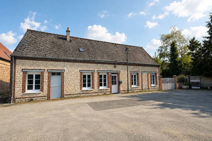 Location de vacances pour 8 personnes dans Le Poislay