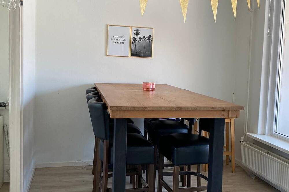 Ganze Wohnung, Lovely 2 bedroom apartment with balcony (near city center) in Maastricht, Limburg (Niederlande)