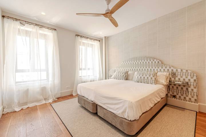 Ferienwohnung für 7 Personen, mit Terrasse und Pool in Sevilla - 2