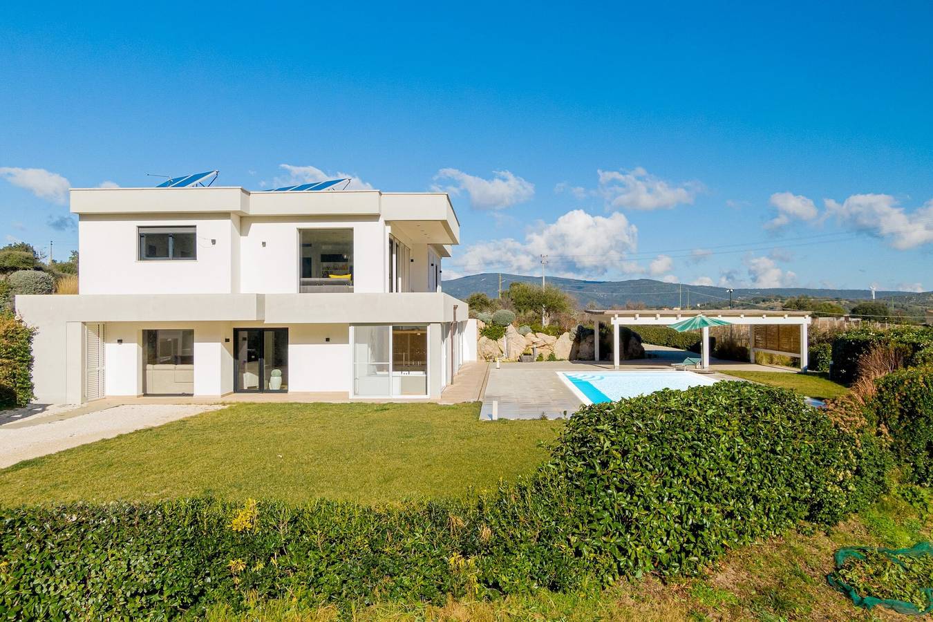 Ferienhaus 'Roxane' mit Gemeinschaftspool, Wlan und Klimaanlage in Calangianus, Gallura