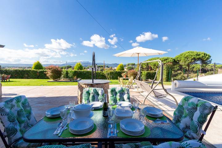 Casa rural para 8 personas, con Balcón además de Terraza y Jardín en Riudellots de la Selva - 3