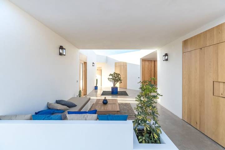 Villa für 7 Personen, mit Terrasse und Whirlpool sowie Garten, mit Haustier in Lajares