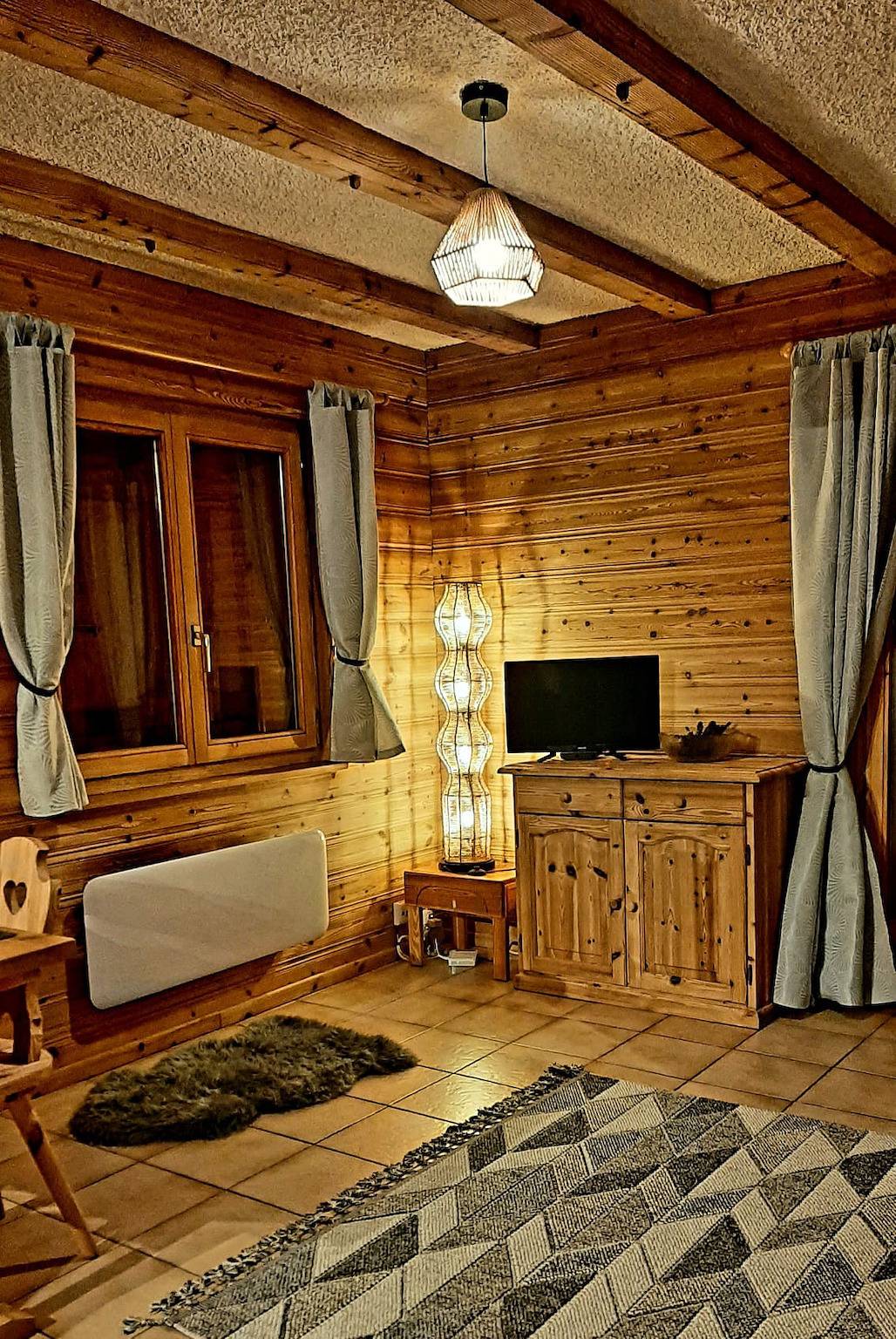 Apartamento entero, Coppex app.dans chalet - Sunny apartment 5 pers in Veysonnaz, Alpes del Valais