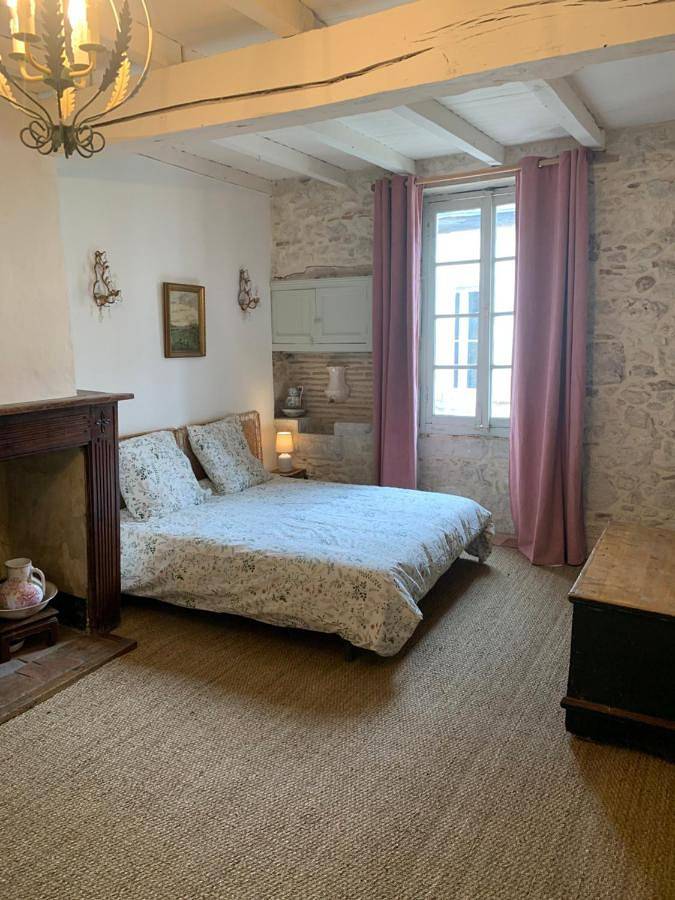 Location de vacances pour 3 personnes, avec terrasse et vue à Monflanquin - 3