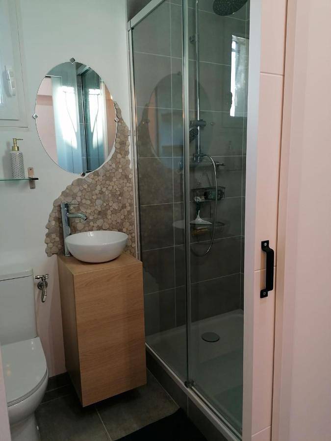 Double Room with Terrace in Bouzigues, Côte méditerranéenne (France)