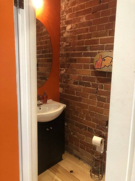 Loft for 8 people in Toronto