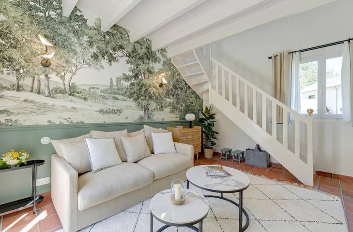 Location de vacances pour 2 personnes, avec Terrasse et Jardin ainsi que Piscine et Vue à Gueux (Marne)