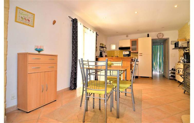 Location de vacances pour 5 personnes, avec jardin à Le Pin - 3