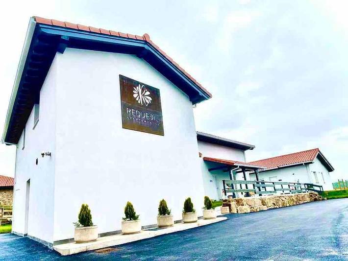 Apartamento de vacaciones para 4 personas, con jardín además de vistas y terraza - 1