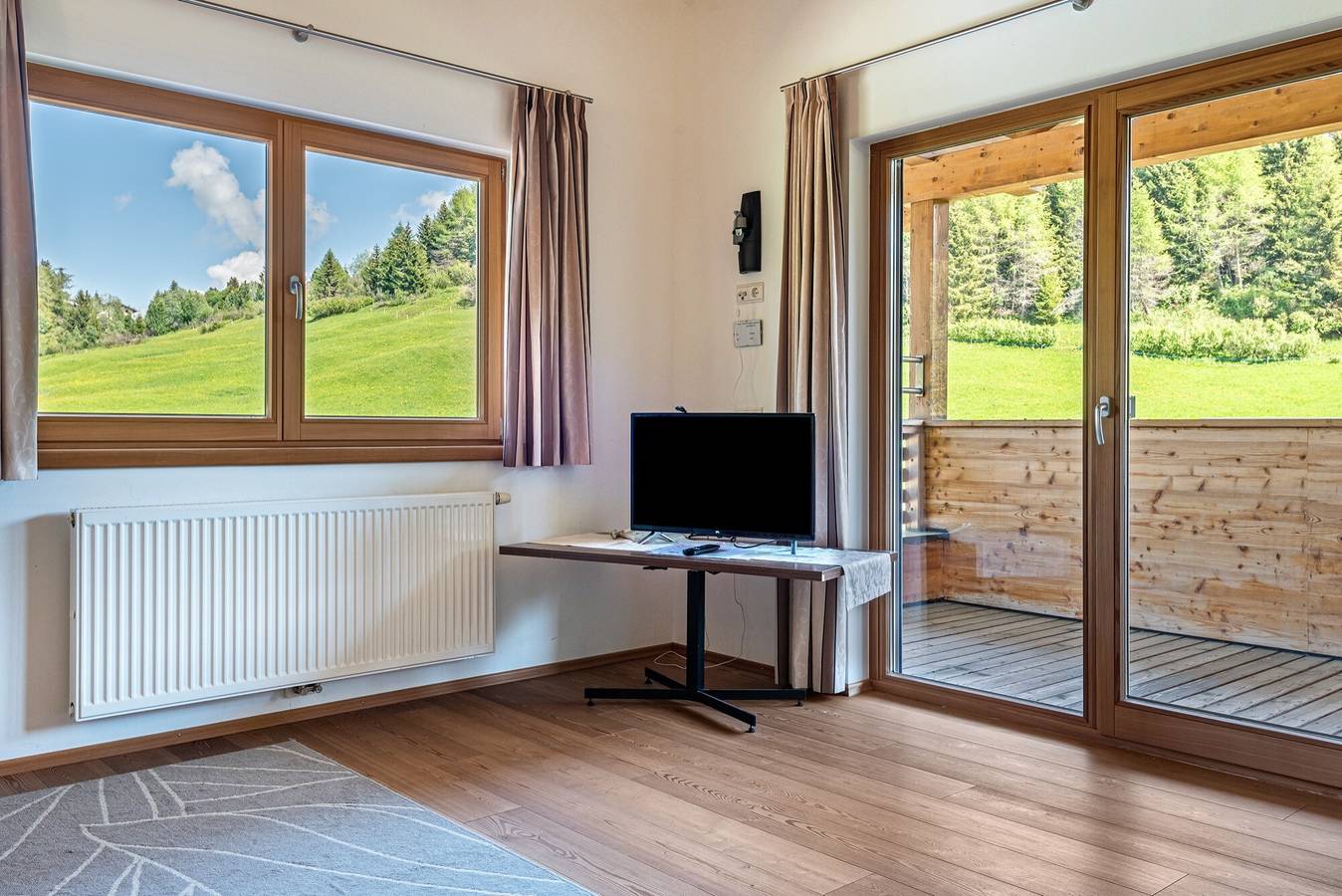 Appartamento intero, Appartamento "Ferienparadies Sabina Piz" nel Parco Naturale direttamente sull'Alpe di Siusi in Compaccio, Castelrotto