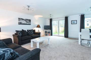 Location de vacances pour 6 personnes, avec jardin à Callander