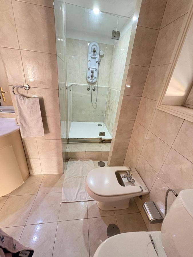 Gîte pour 2 personnes, avec terrasse ainsi que piscine et vue dans Rio Tinto - 4