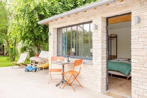 Gîte pour 2 personnes, avec jardin et piscine ainsi que terrasse et vue à Le Perreux-sur-Marne - 2