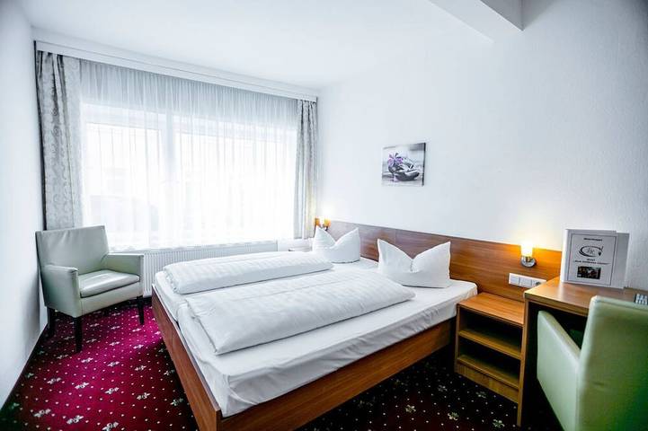 Doppelzimmer Komfort inkl. Frühstück - Hotel Zum Goldenen Löwen in Peitz, Peitz (Geimende)