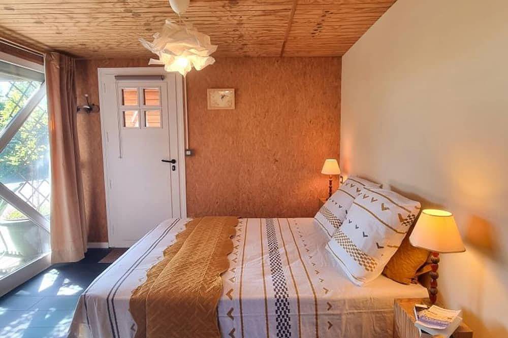 Encantadora casa en Montbrison con terraza y jardín, aparcamiento, wifi in Montbrison