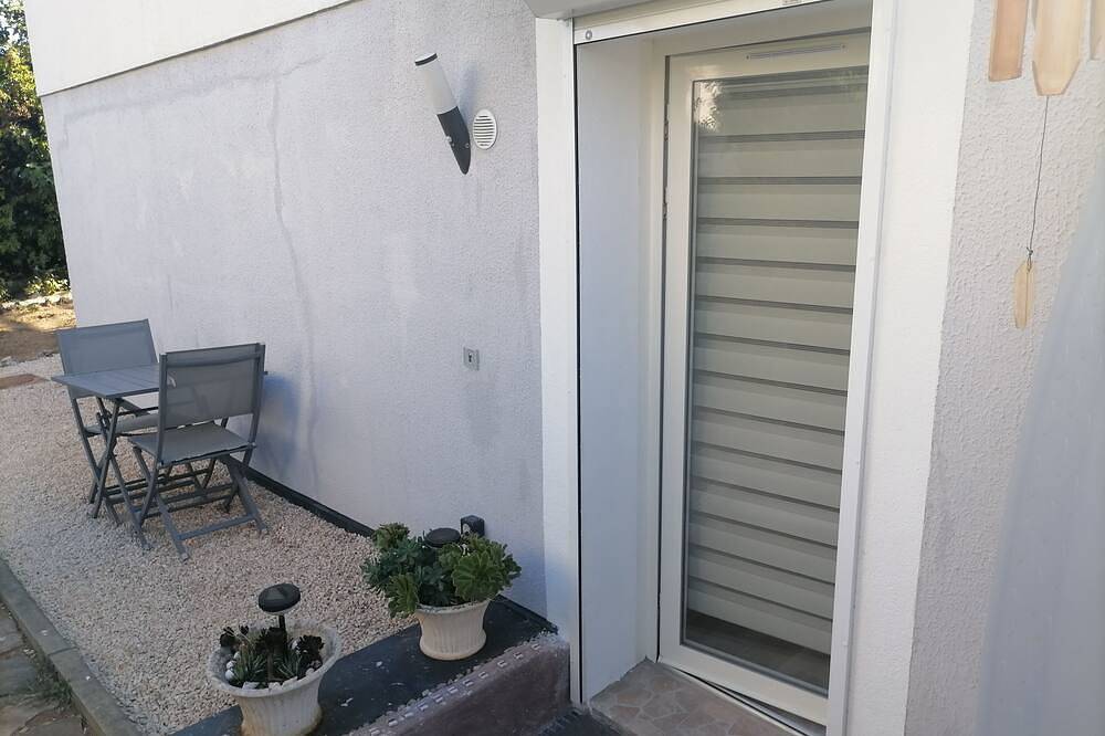 Apartamento entero, Charmant Studio Meublé de 16 m2 in La Farlède, Region de Toulon