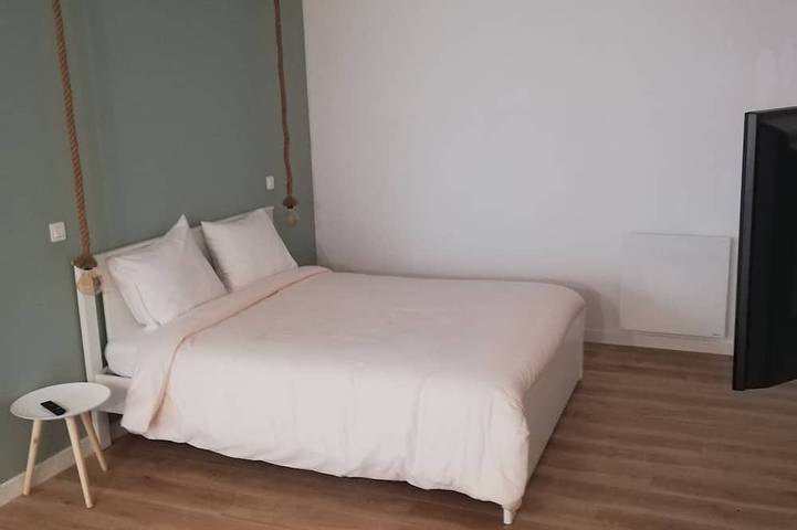 Gîte pour 4 personnes, avec jardin à Le Creusot - 2