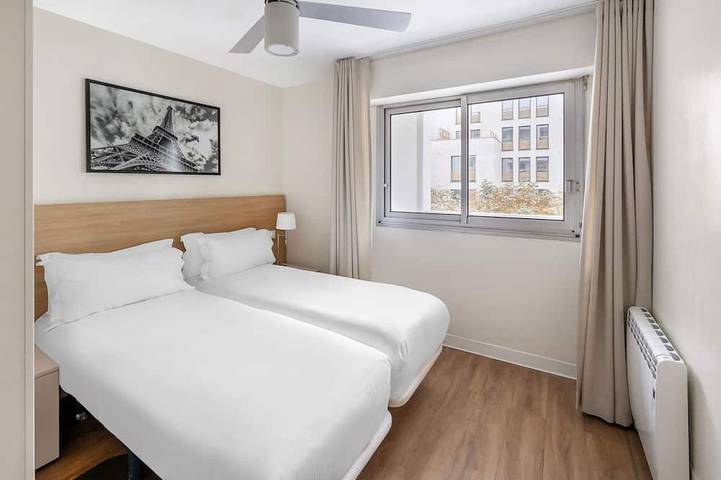 Appartement entier, Large 2-Bed Apartment | Paris Vincennes | Sleeps 6 in Vincennes, Val-de-Marne
