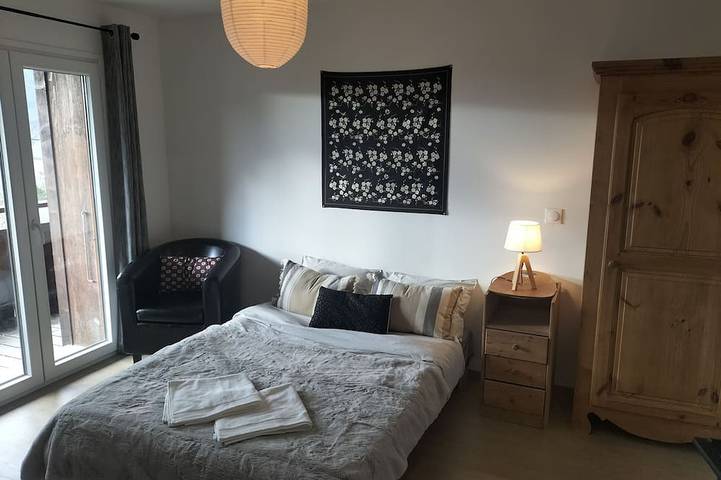 Location de vacances pour 9 personnes, avec jardin et balcon à Dingy-Saint-Clair - 4