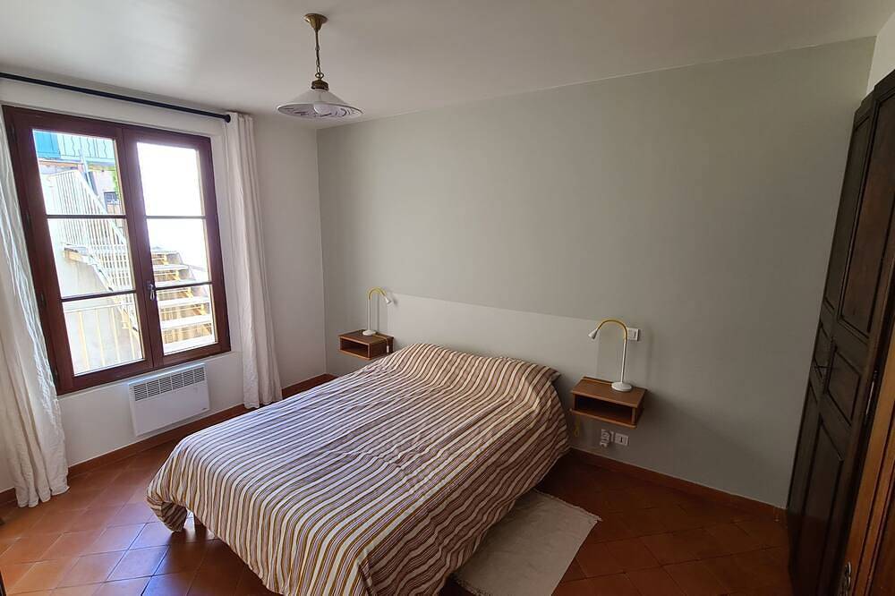 Apartamento entero, Apartment with a terrace in Moustiers in Moustiers-Sainte-Marie, Parc naturel régional du Verdon
