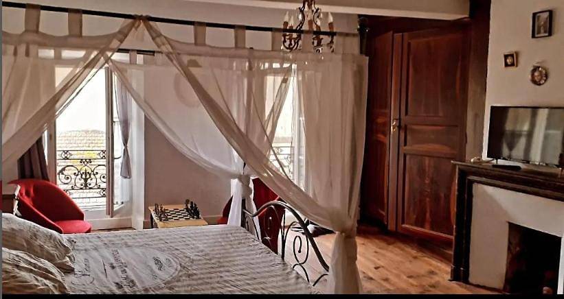 Chambre d’hôte pour 5 personnes, avec vue et jardin