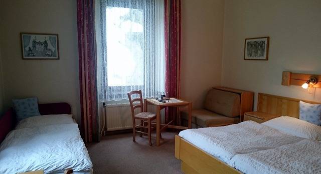 Hotel "Zum Goldenen Hirschen"   -  Kirchenwirt - Einzelzimmer in Göstling an der Ybbs, Mostviertel