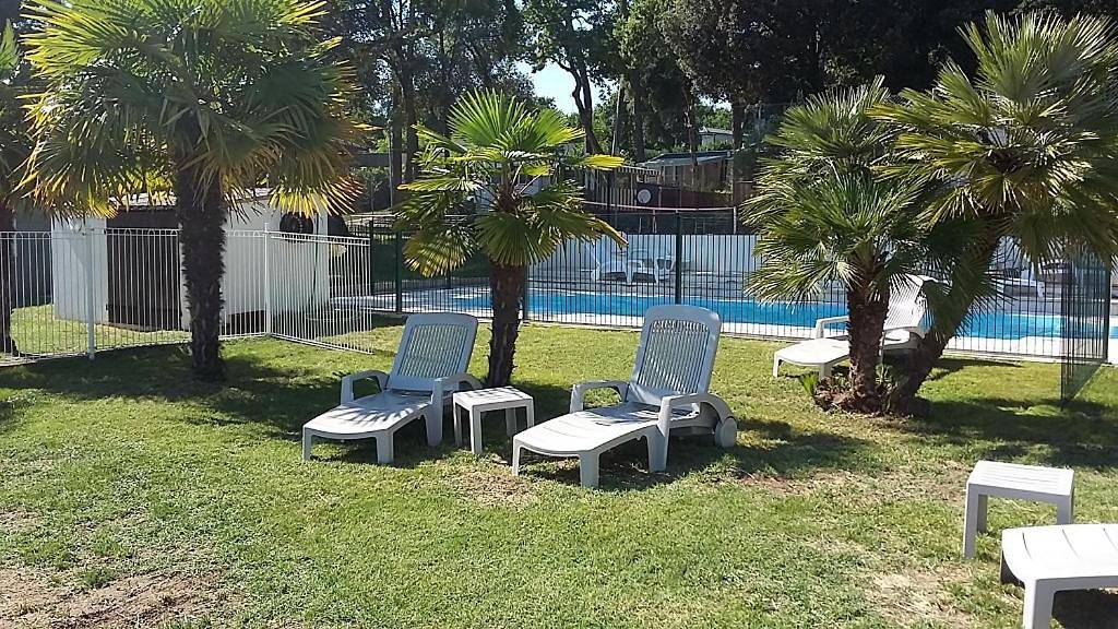 Camping Les Chênes Verts in Meschers-sur-Gironde, Région de Rochefort