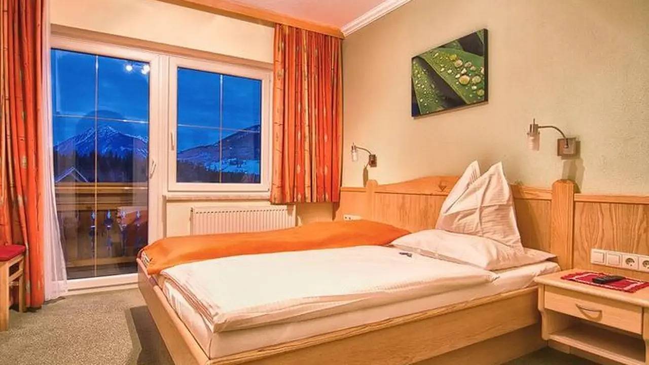 Doppelzimmer für 2 Personen (20 m²) in Schladming in Pichl-Preunegg, Schladming-Dachstein