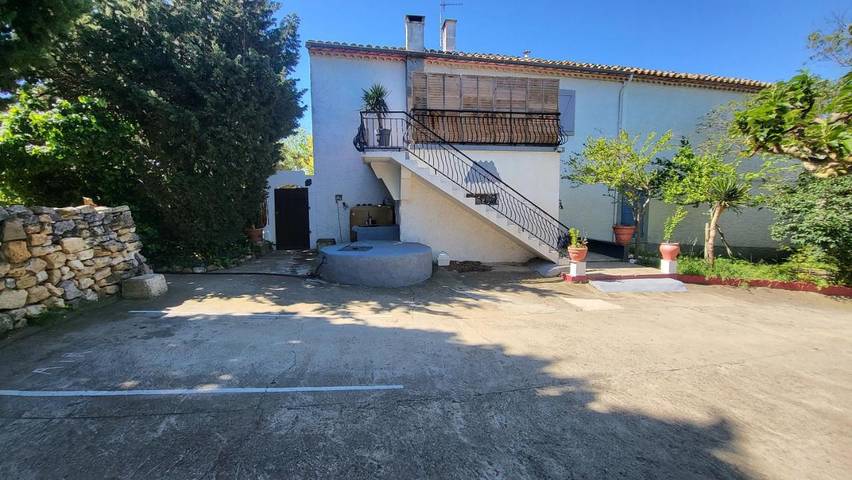 Gîte pour 6 personnes, avec terrasse à Vinassan - 3