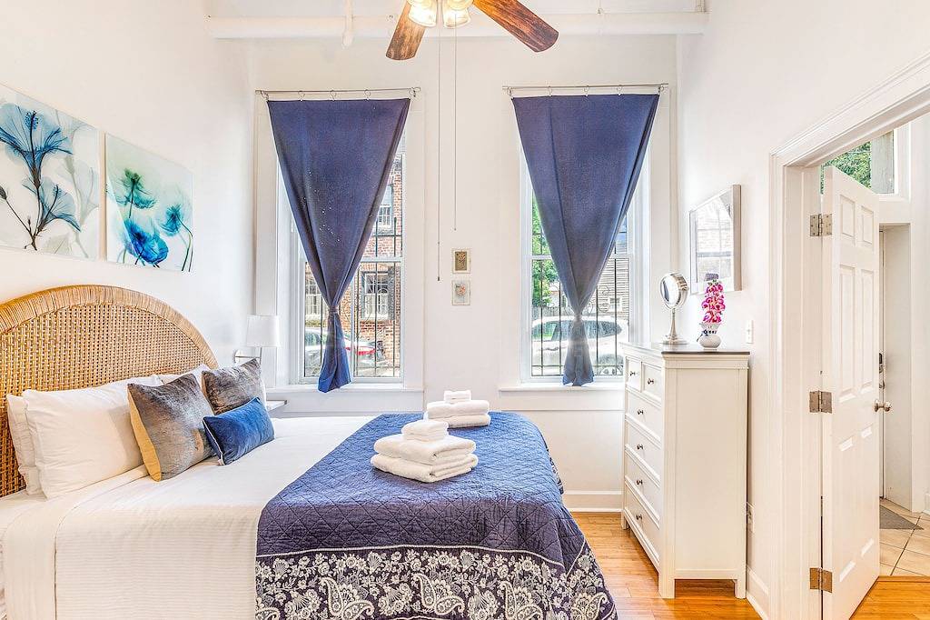 Ganze Wohnung, Charming Retreat Off Greene Square Close to River by Lucky Savannah in Savannah, Chatham County