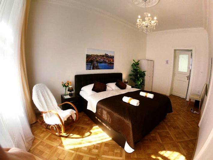 Maison d’hôte pour 20 personnes, avec jacuzzi et sauna à Prague - 4