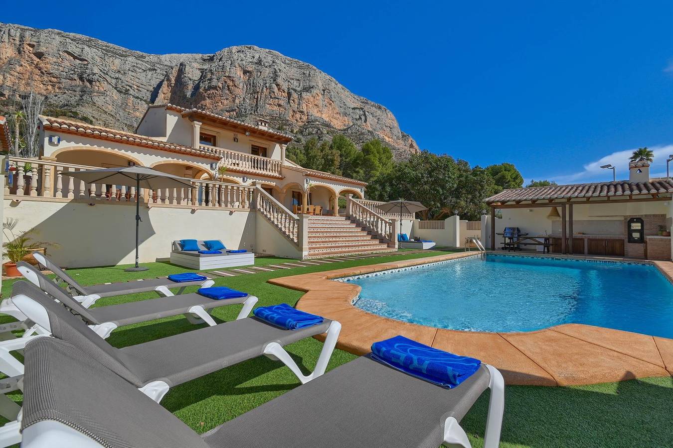 Casa vacanza a Jávea a partire da 222€ a notte