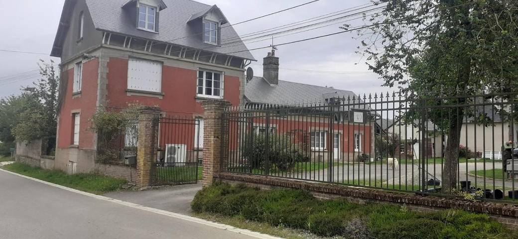 Gîte pour 2 personnes, avec jardin dans Grémévillers