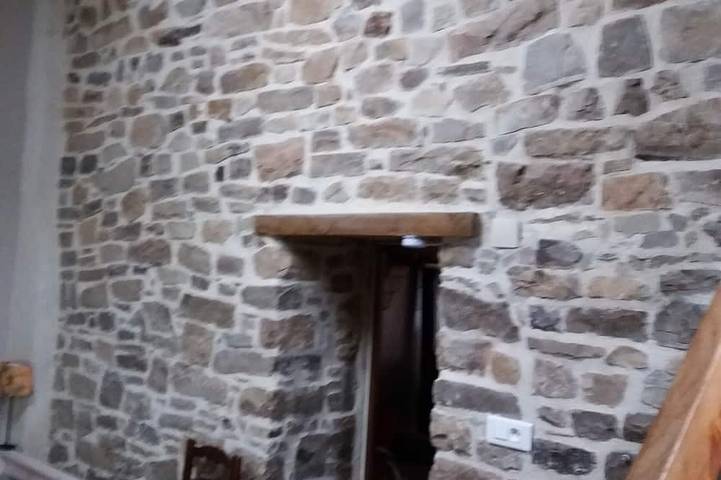 Location de vacances pour 8 personnes, avec jardin et balcon, animaux acceptés à Saint-Pierre-d'Arthéglise - 3