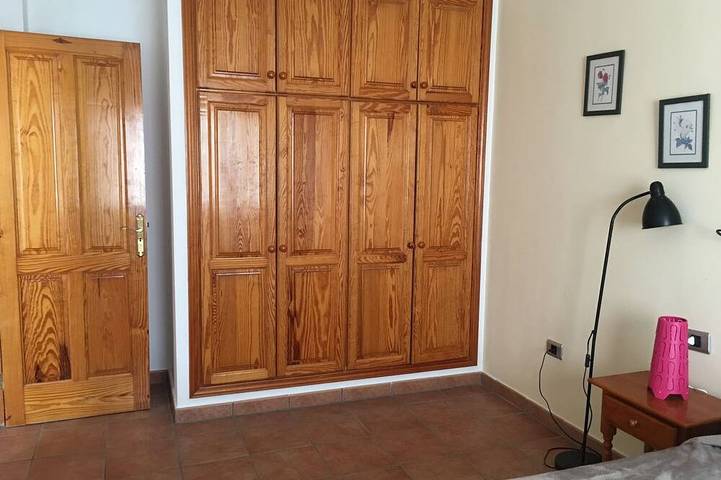 Entire apartment, 2-3 persons apartment in the sunny South West, Playa San Juan Modern and Bright in Playa de San Juan, Guía de Isora