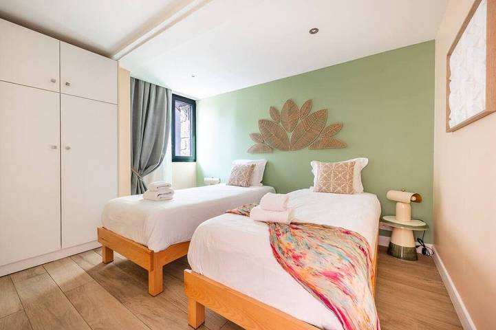 Ganze Wohnung, 20 Min von Paris - 2 Parkplätze - 6 Betten - 3 Schlafzimmer - 2 Badezimmer in Argenteuil, Val-d'Oise