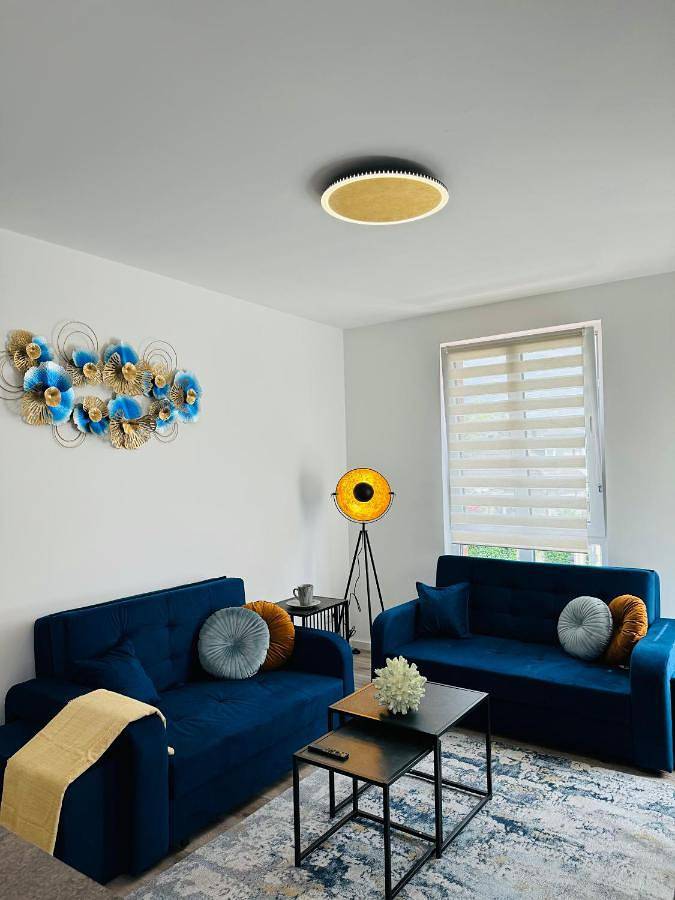 Ferienwohnung für 8 Personen, mit Balkon und Terrasse sowie Ausblick in Bad Schwartau - 2