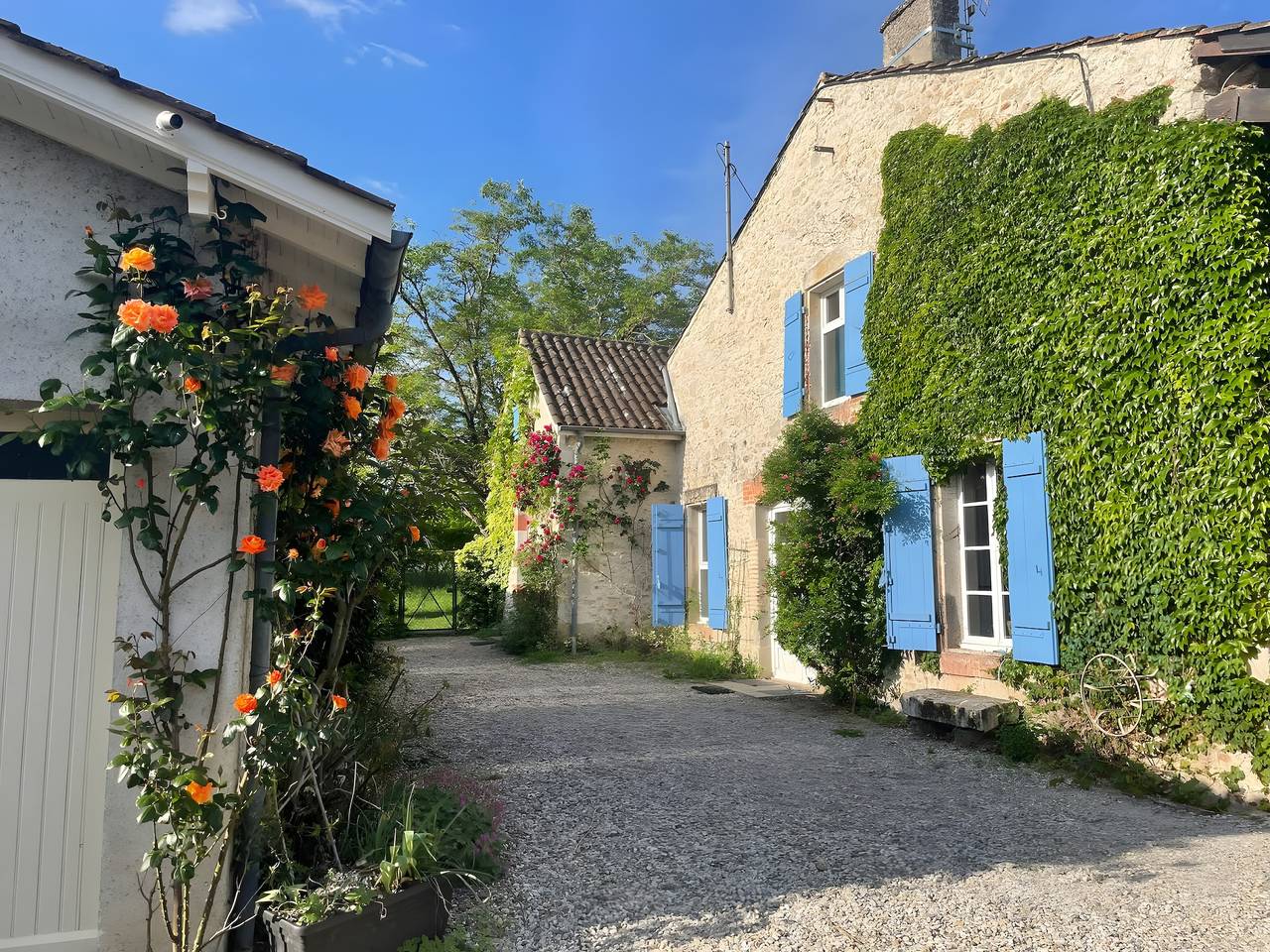 Gîte le Rosier – Domaine de France, idéal pour les familles près de Penne-d’Agenais in Penne-d'Agenais, Quercy