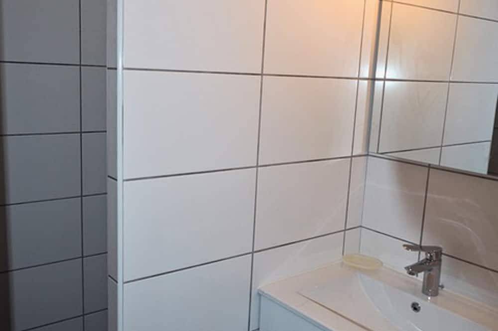 Entire apartment, Apartment 50 m from the beach. in Port Cogolin, Gassin