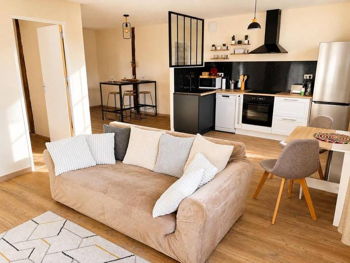 Gîte pour 6 personnes, avec Balcon et Jardin à Pavie (homonymie)