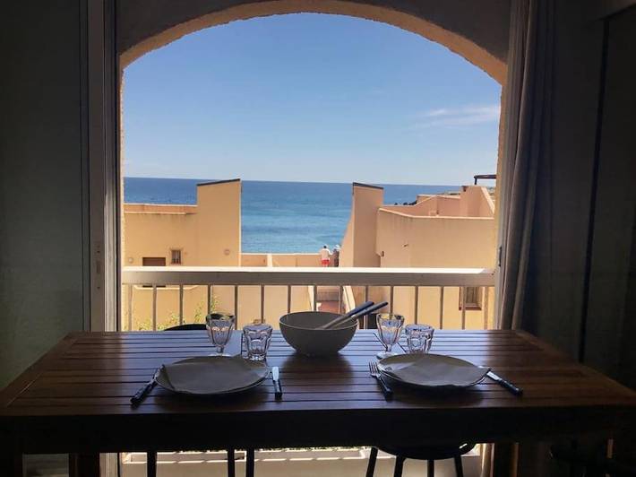 Gîte pour 3 personnes, avec vue et terrasse dans Plage Peyrefitte - 2