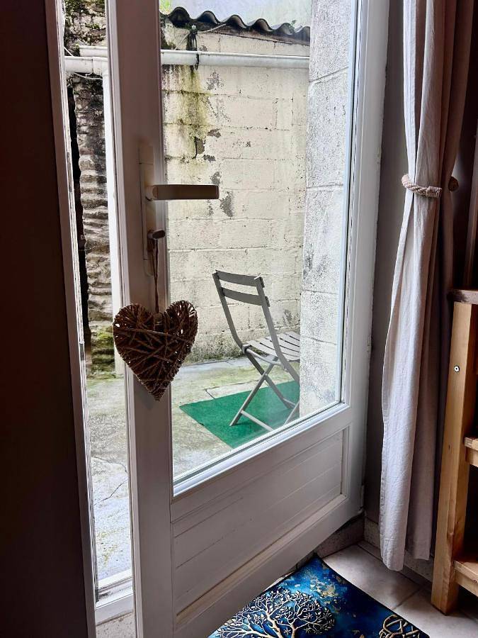 Gîte pour 2 personnes, avec terrasse à Pleyben - 4