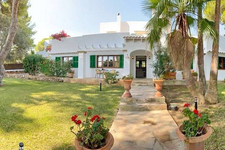 Villa for 10 people, with garden and terrace in Port Cala d'Or