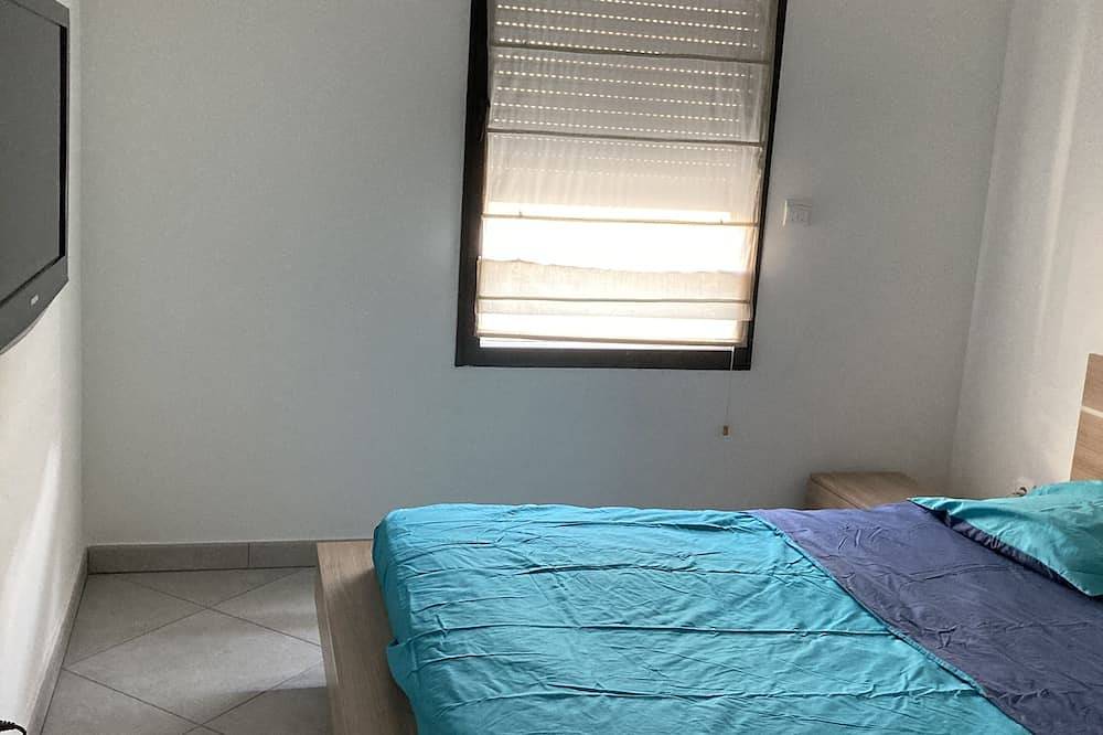 Appartement entier, Superbe T2 55m2,  tout équipé, 4/5 couchages à 50 mètres de la plage , Climatisé in Juan-les-Pins, Antibes